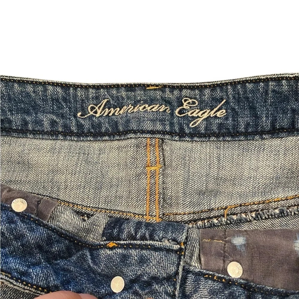 American Eagle distressed Bermuda jean shorts / jorts cutoffs